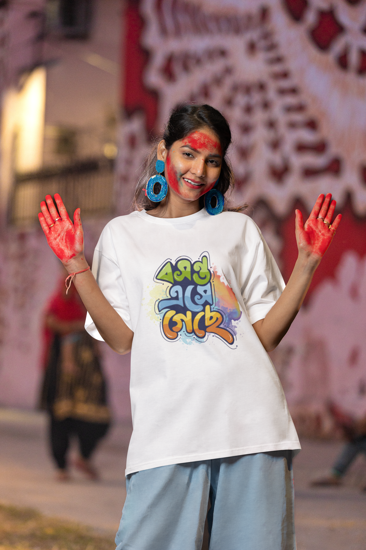 Basanta Ese Gechhe - Bengali Holi T-shirt for Unisex